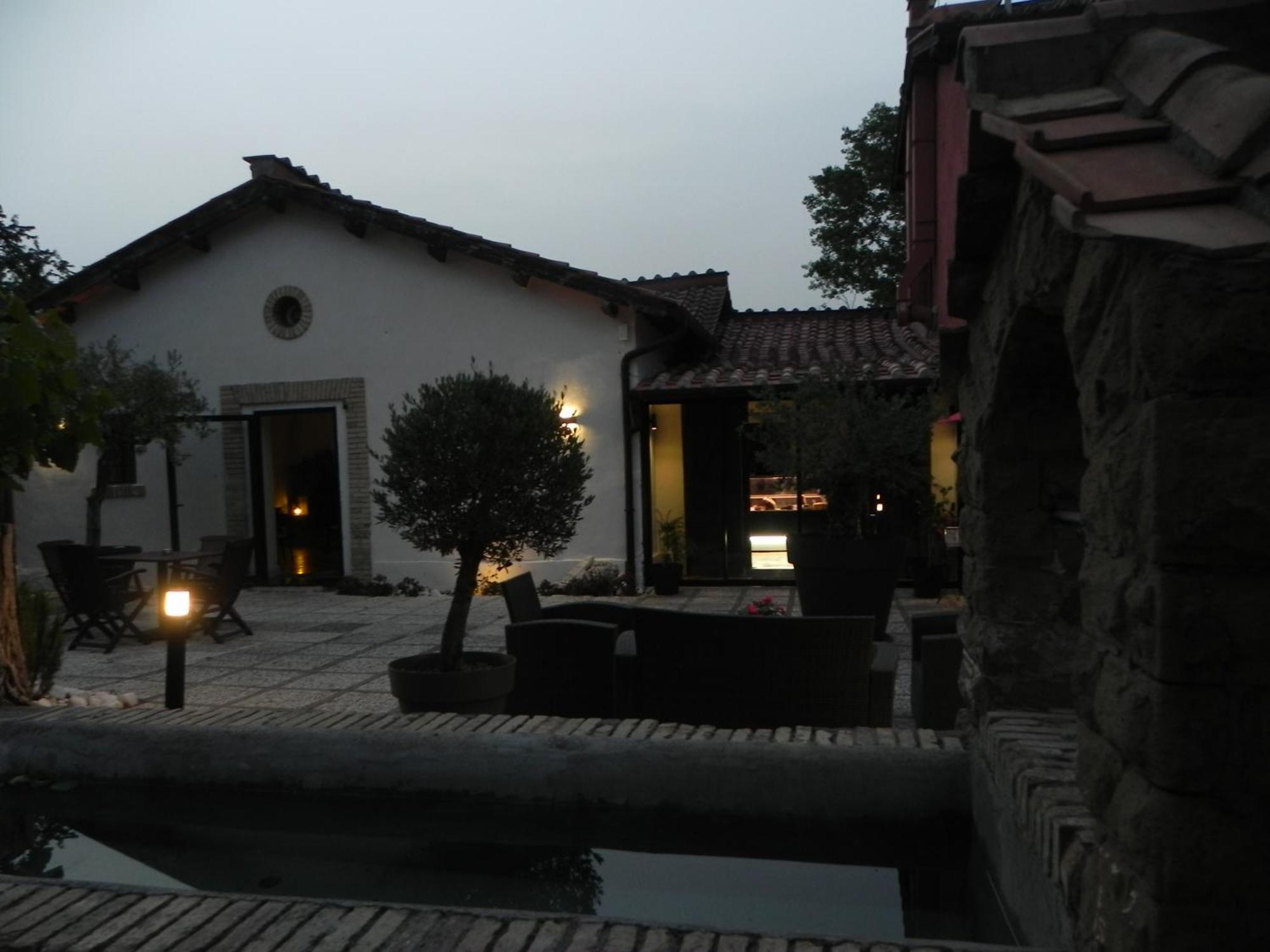 Tenuta Del Duca Fiumicino Locanda E Hostaria Guest House Exterior photo